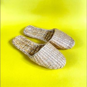 Wicker Slides